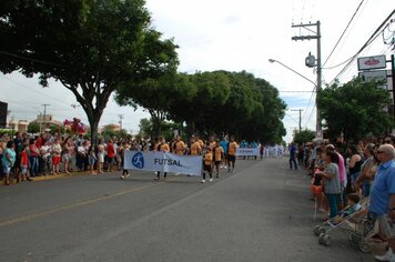 Foto - Desfile Cívico - 69º Aniversário de Cerquilho 