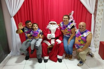 Foto - Papai Noel na Praça das Mangueiras
