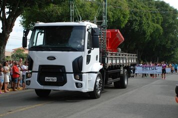 Foto - Desfile Cívico - 69º Aniversário de Cerquilho 