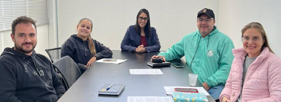 Projeto VIDA ATIVA já começou em Cerquilho! Uma parceria entre as Secretarias de Saúde e Esportes para incentivar a prática de atividade física, alongamentos e caminhadas em diversos bairros da cidade.  Confira os dias, locais e horários!