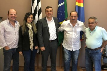 Prefeito Aldo recebe visita do assessor do Deputado Danilo Balas