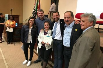 Cerquilho recebe certificado de qualificação no Programa Município Verde Azul