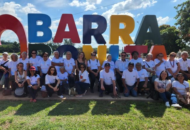 Grupo da melhor idade do Serviço de Convivência e Fortalecimento de Vínculos a Pessoa Idosa realizam passeio em Barra Bonita. 