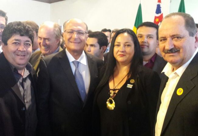 Prefeito assina emenda de R$ 160 mil para infraestrutura