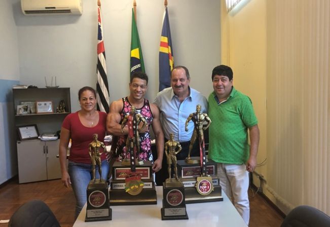 Cerquilhense conquista quatro troféus no Arnold Sports Festival South America