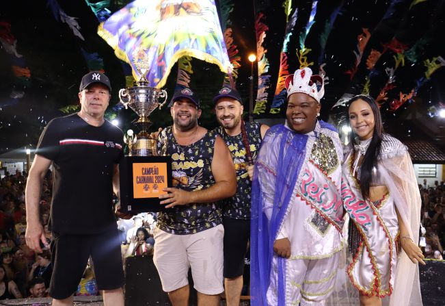 OS CHEGADOS é o campeão dos Desfile dos Carrões do Carnaval de Cerquilho 