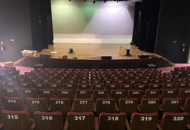 Prefeitura de Cerquilho compra novos equipamentos e realiza manutenção no Teatro Municipal