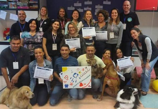GOC participa de curso sobre cães no ambiente hospitalar