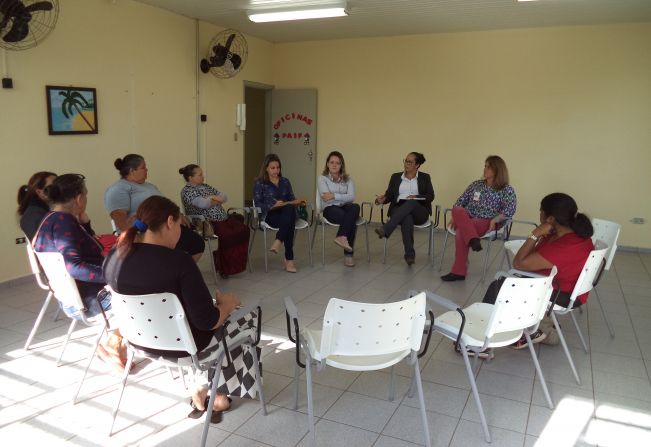 Conselho Tutelar Municipal realiza palestra no CRAS Cidade Jardim