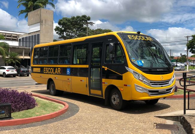 Prefeitura de Cerquilho compra novo ônibus escolar
