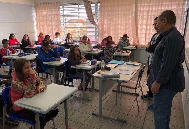 350 novas carteiras são compradas para escola municipal de Cerquilho
