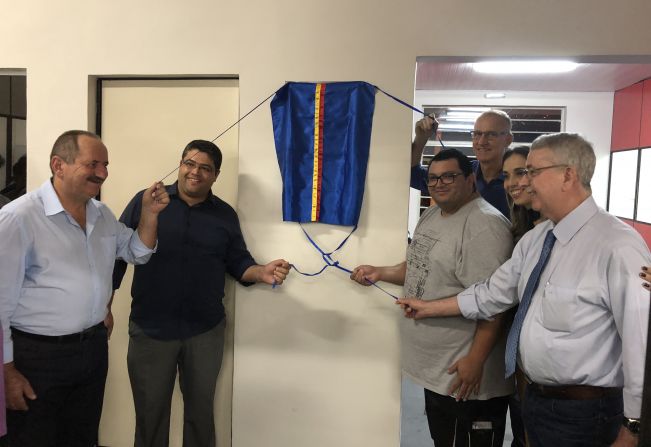 Prefeito de Cerquilho inaugura laboratório da Univesp